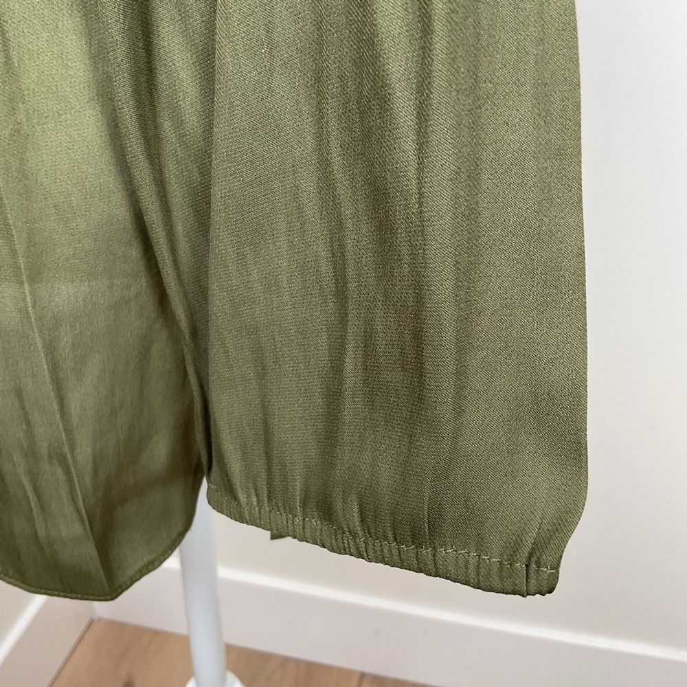 Halston Heritage Olive Green Long-Sleeve Silk Blouse - Picture 4 of 16